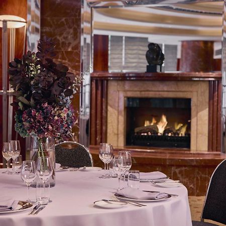 Hotel Park Hyatt Melbourne Zewnętrze zdjęcie The fireplace in the restaurant