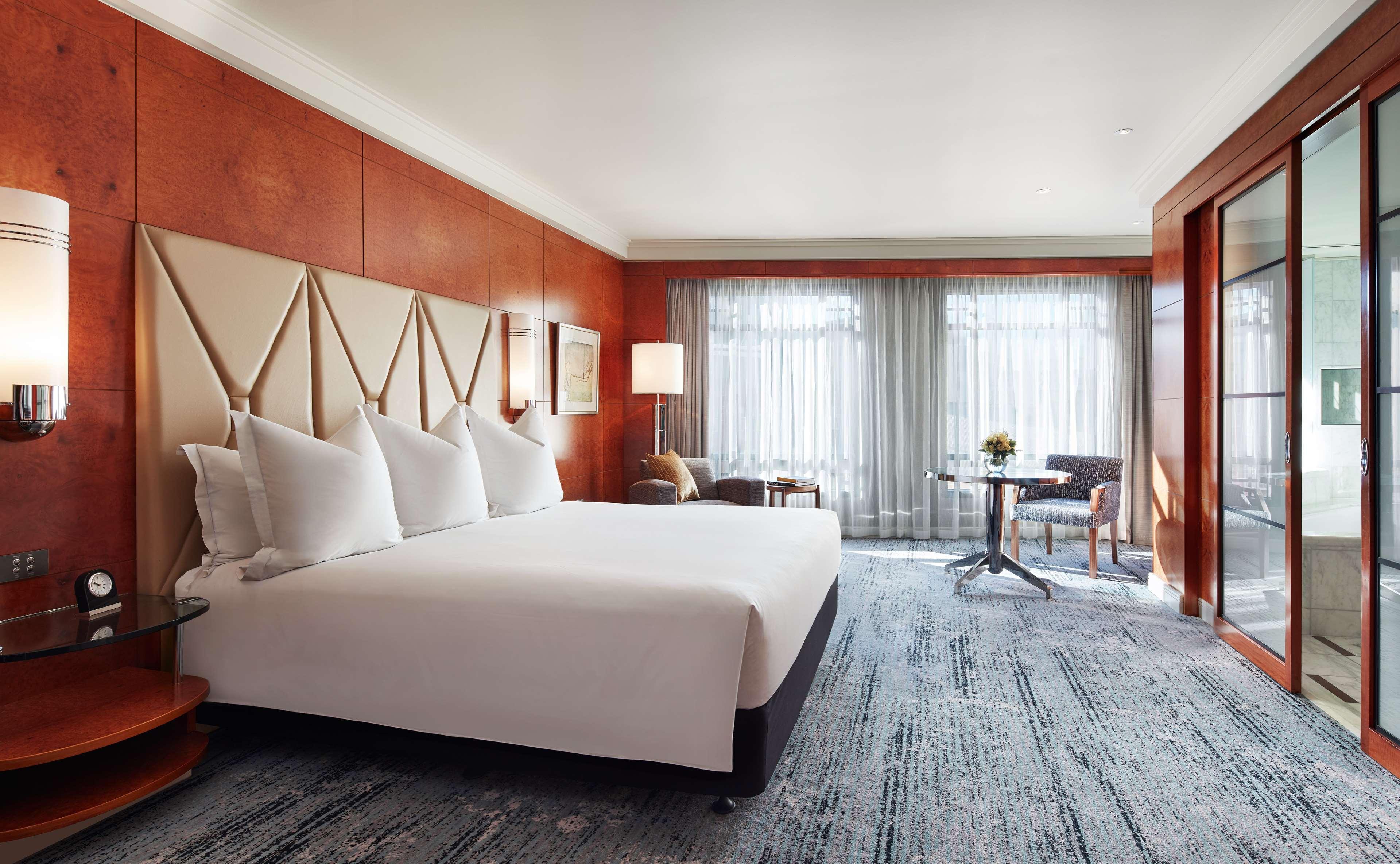 Hotel Park Hyatt Melbourne Zewnętrze zdjęcie A room at the InterContinental London The O2