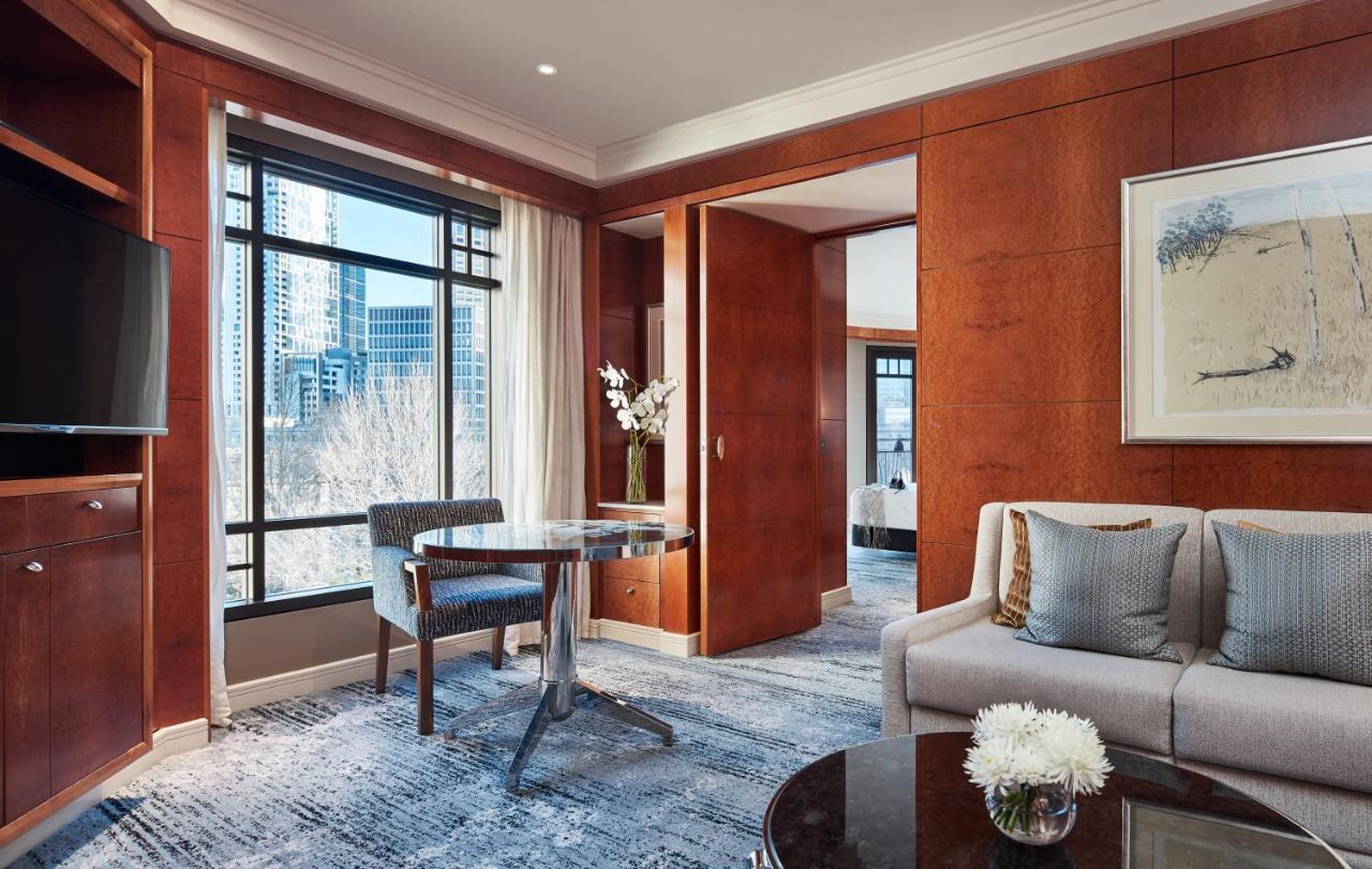 Hotel Park Hyatt Melbourne Zewnętrze zdjęcie A suite at the Mandarin Oriental, Hong Kong