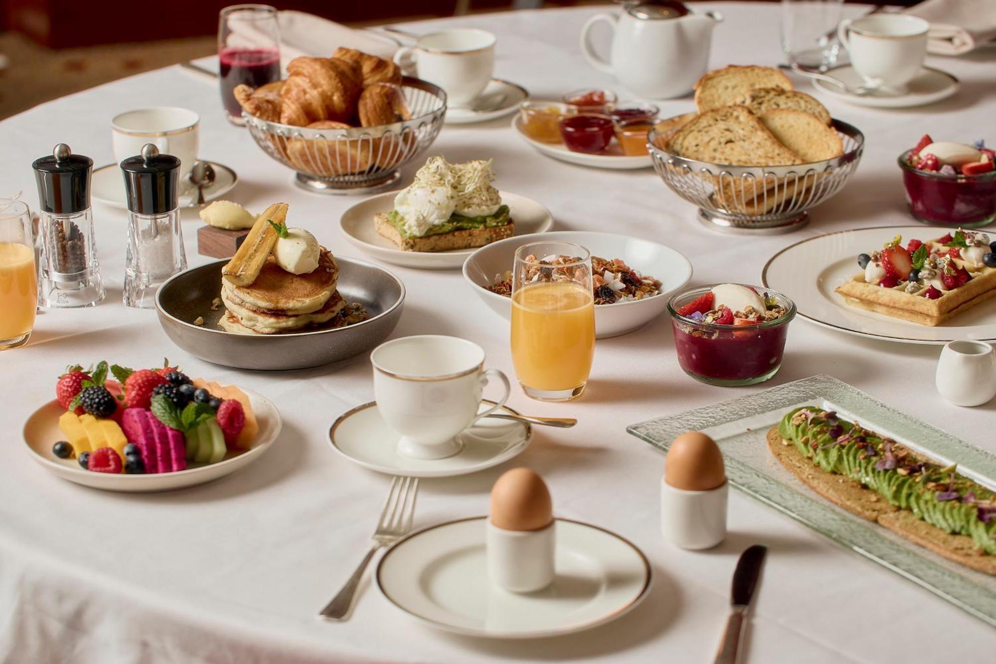 Hotel Park Hyatt Melbourne Zewnętrze zdjęcie A breakfast table at the Ritz