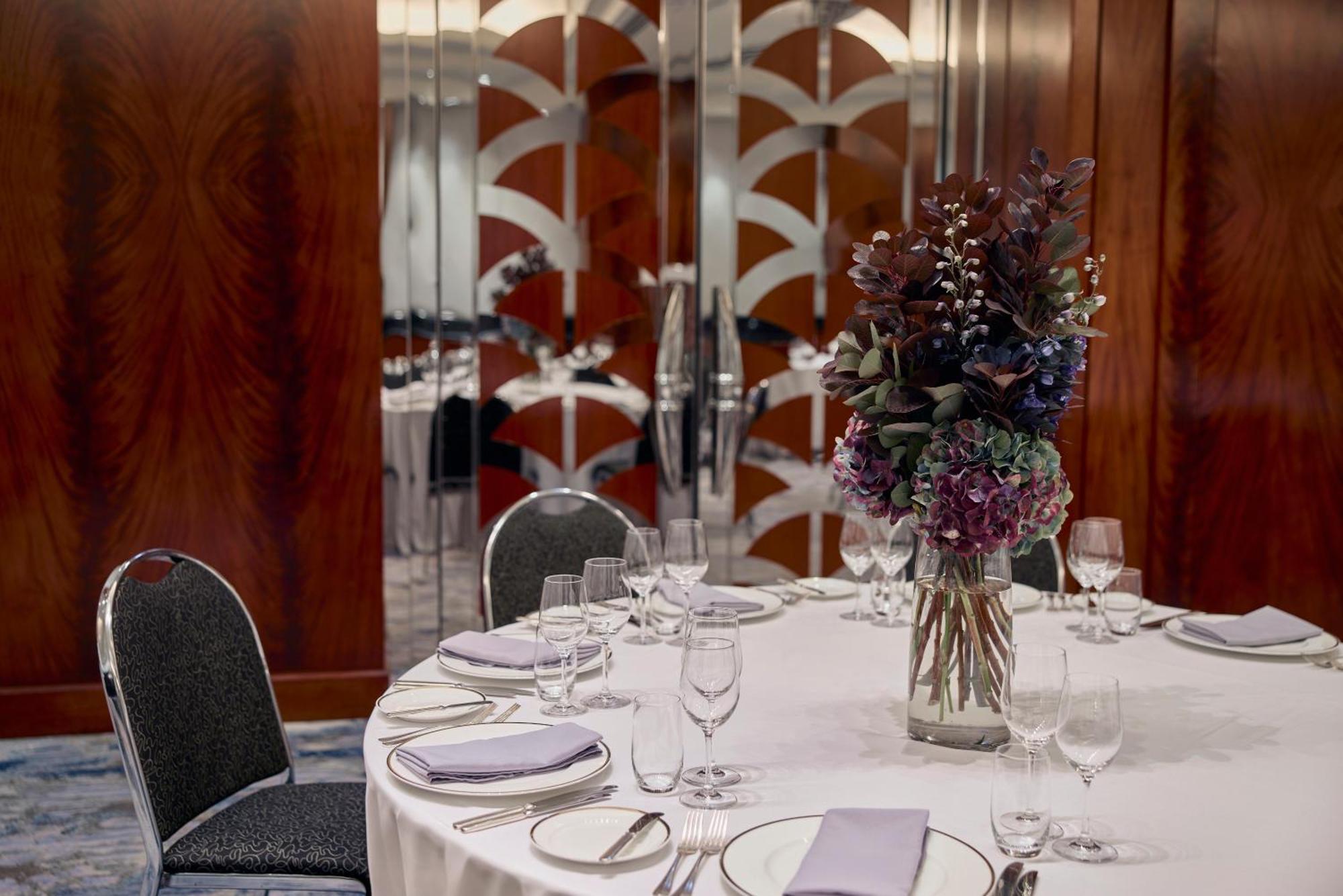 Hotel Park Hyatt Melbourne Zewnętrze zdjęcie The interior of the restaurant